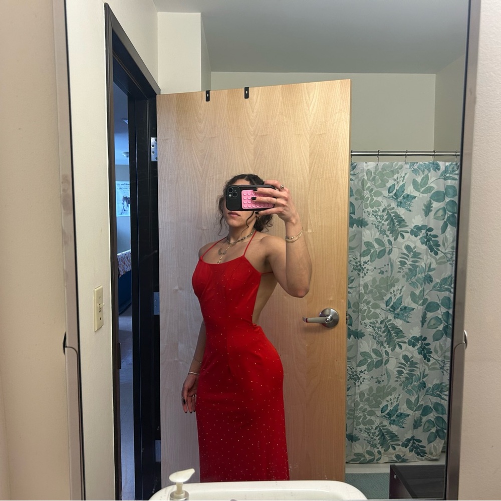 Elegant Red Evening Gown with Rhinestones